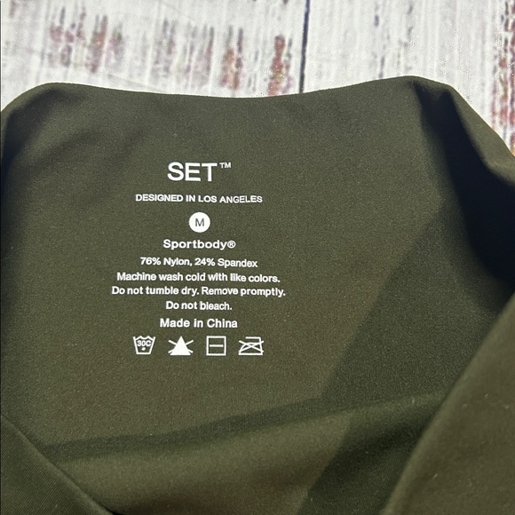 Set Lux High-Rise Leggings - Picture 6 of 7